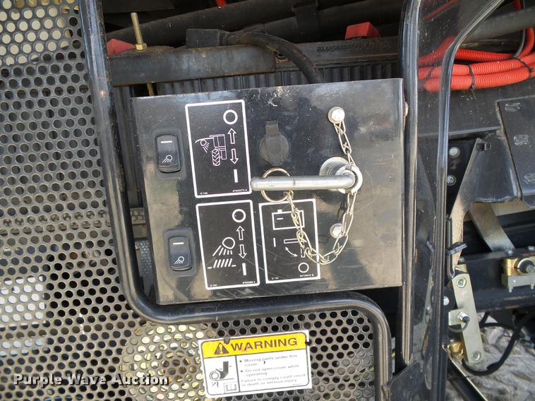 image for item DC5242 2011 Case IH 8120 combine