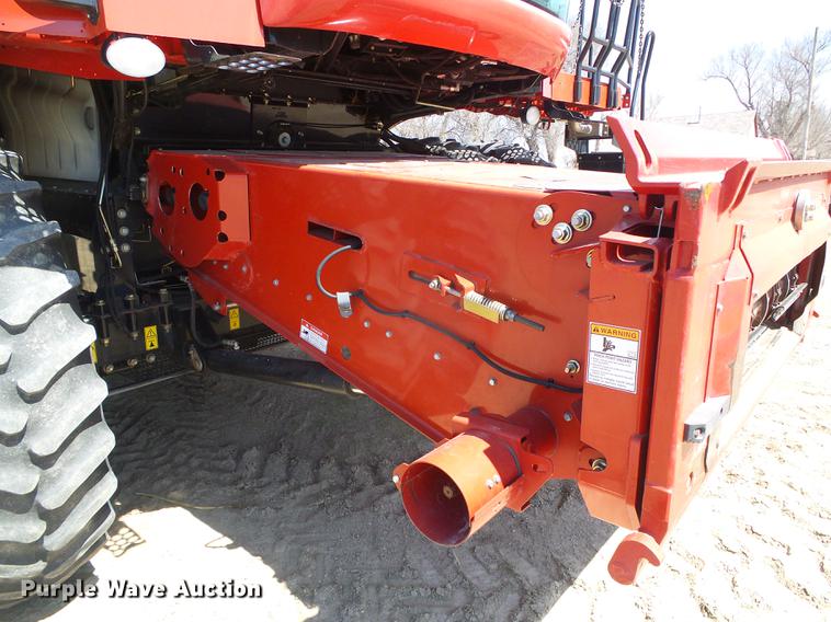 image for item DC5242 2011 Case IH 8120 combine