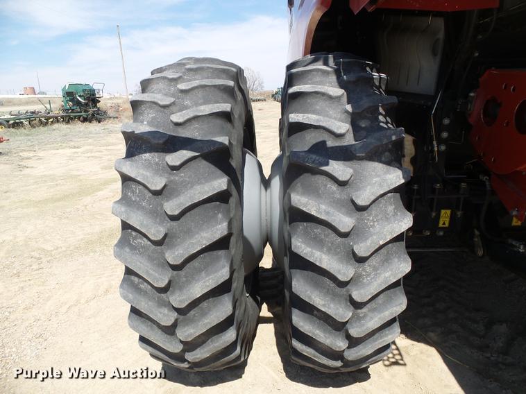 image for item DC5242 2011 Case IH 8120 combine