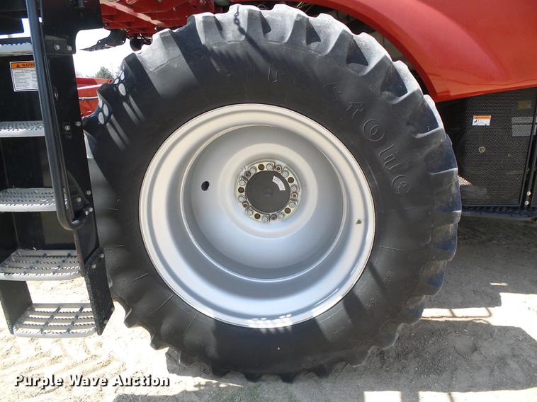 image for item DC5242 2011 Case IH 8120 combine