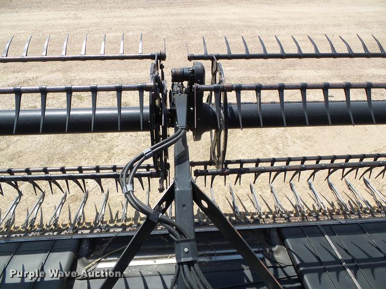 image for item DC5243 2013 MacDon FD75 flex draper head