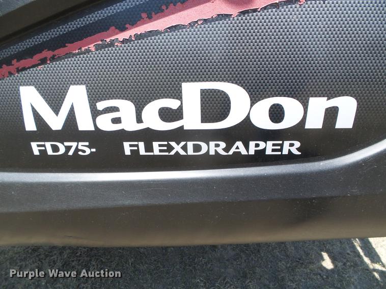 image for item DC5243 2013 MacDon FD75 flex draper head