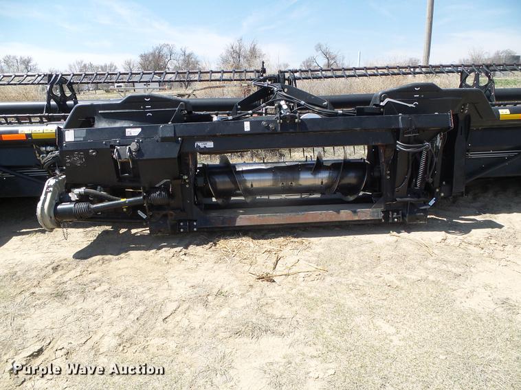 image for item DC5243 2013 MacDon FD75 flex draper head