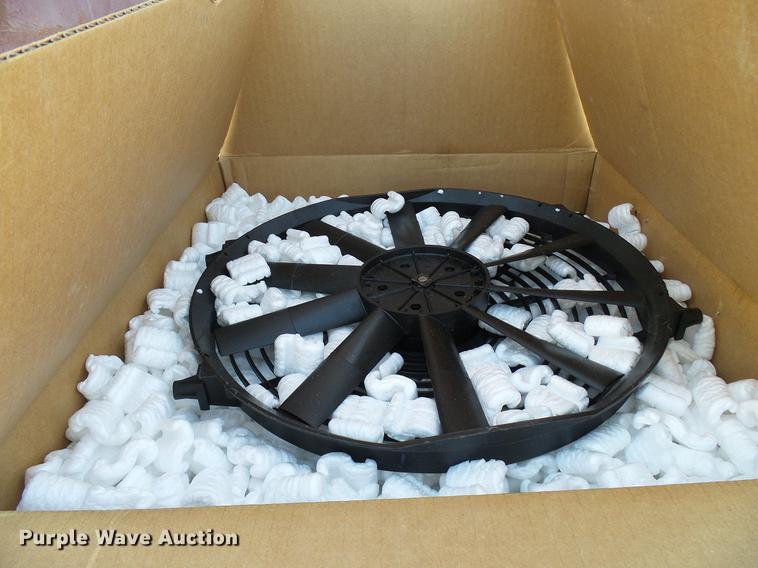 image for item DD6022 1999 International 9100 vertical feed mixer truck