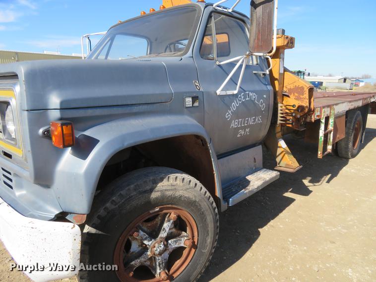 image for item DD6917 1985 Chevrolet C70 flatbed truck with crane