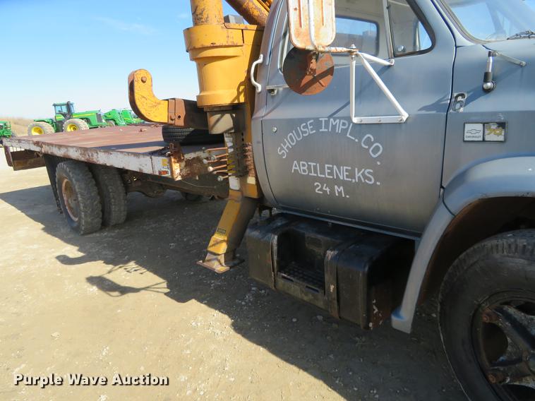 image for item DD6917 1985 Chevrolet C70 flatbed truck with crane