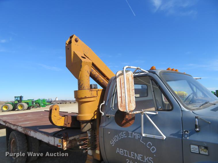 image for item DD6917 1985 Chevrolet C70 flatbed truck with crane