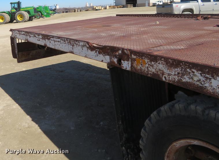 image for item DD6917 1985 Chevrolet C70 flatbed truck with crane