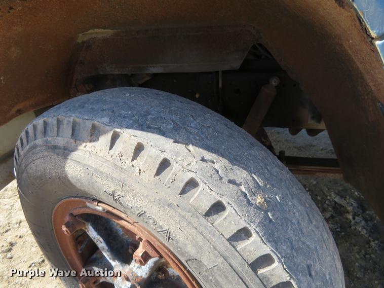 image for item DD6917 1985 Chevrolet C70 flatbed truck with crane