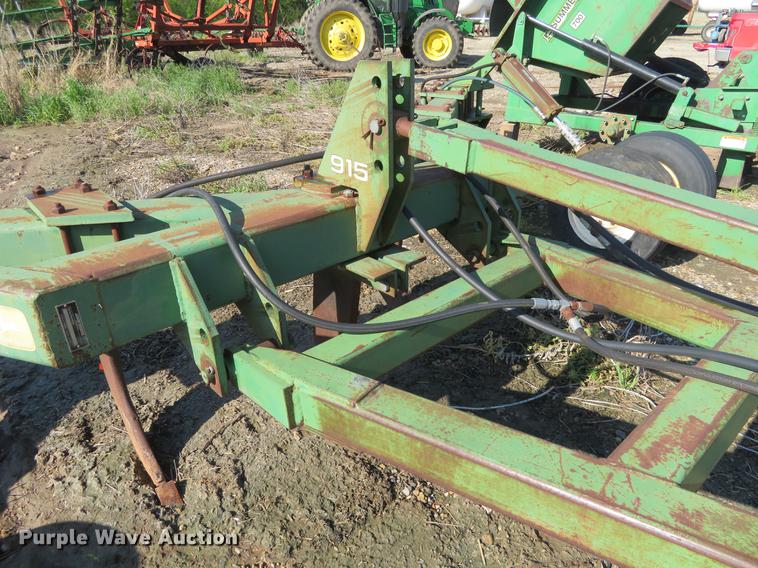 image for item DD6986 John Deere 915 ripper