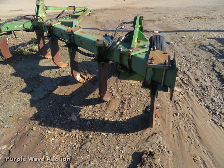 image for item DD6986 John Deere 915 ripper