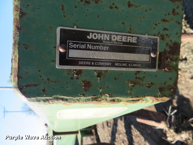 image for item DD6986 John Deere 915 ripper