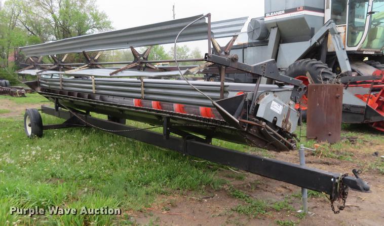 image for item DD6996 Gleaner 24 head