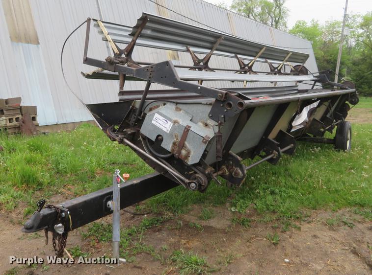 image for item DD6996 Gleaner 24 head