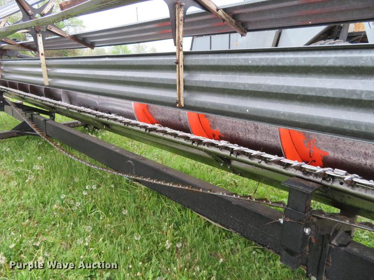 image for item DD6996 Gleaner 24 head