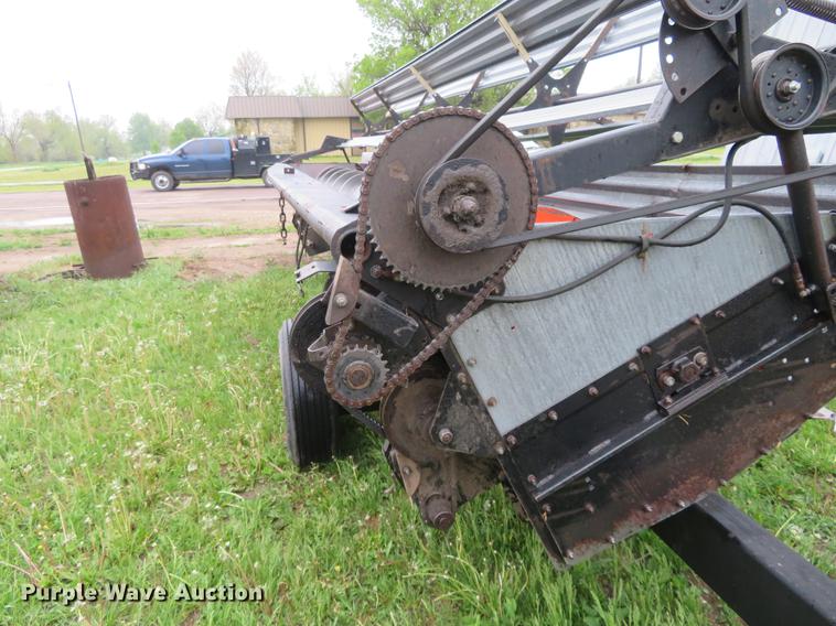 image for item DD6996 Gleaner 24 head