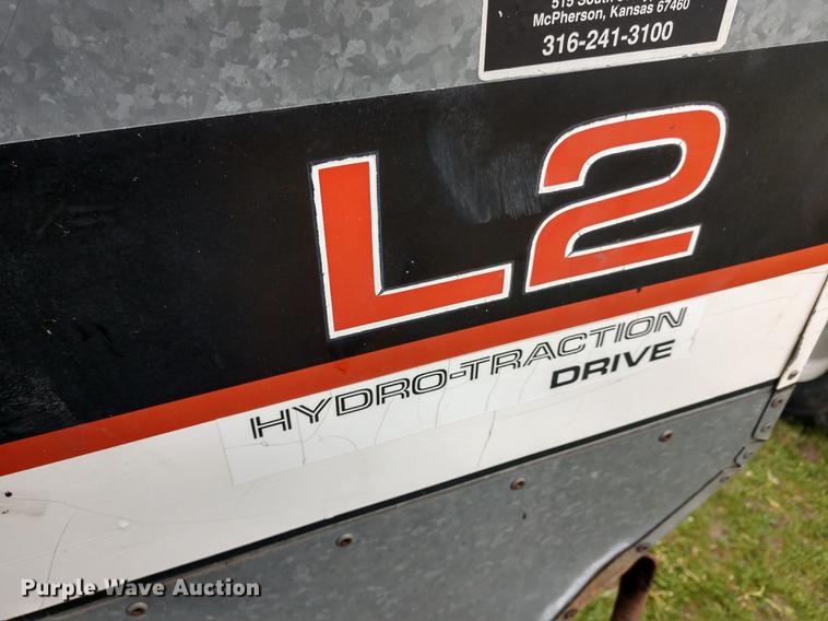 image for item DD6997 Gleaner L2 combine