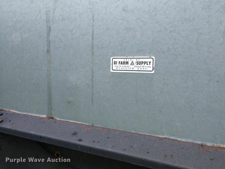 image for item DD6997 Gleaner L2 combine