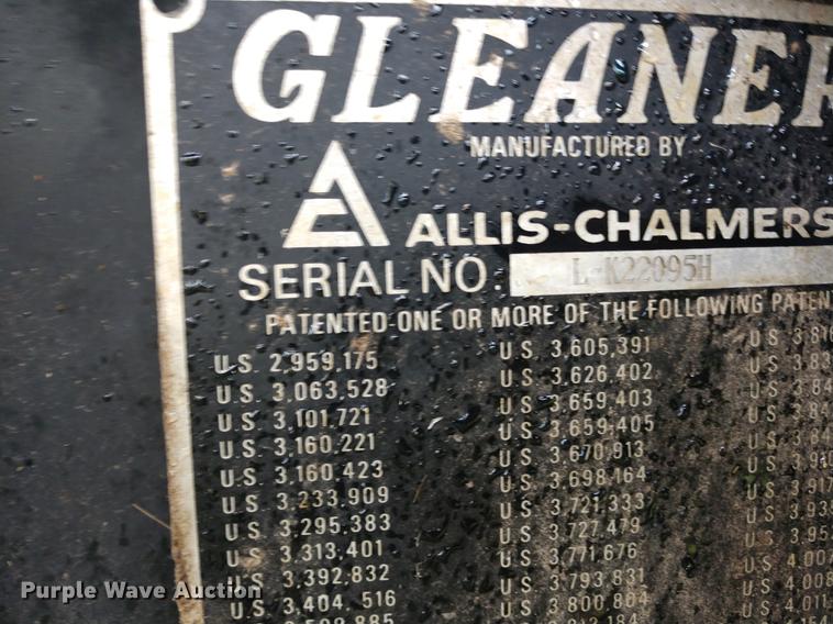 image for item DD6997 Gleaner L2 combine