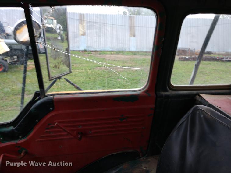 image for item DD7003 1963 Ford 950 semi truck