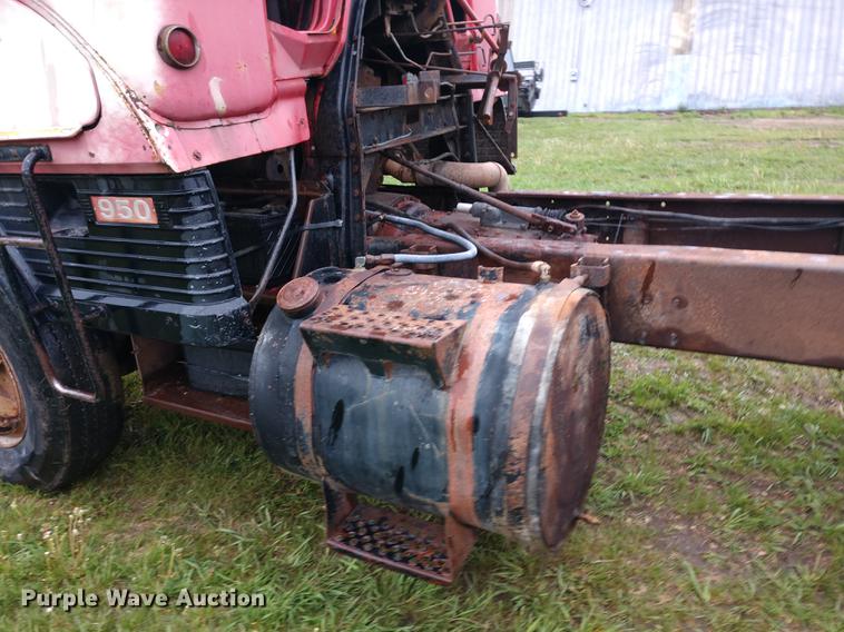 image for item DD7003 1963 Ford 950 semi truck