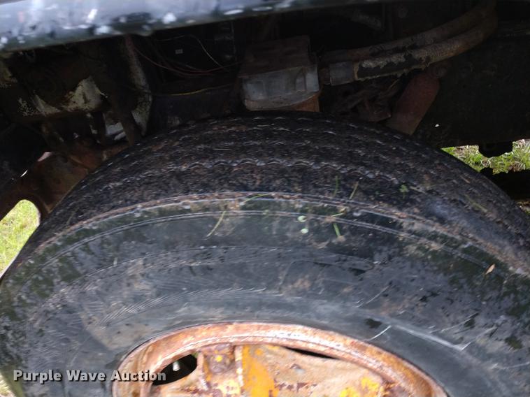 image for item DD7003 1963 Ford 950 semi truck