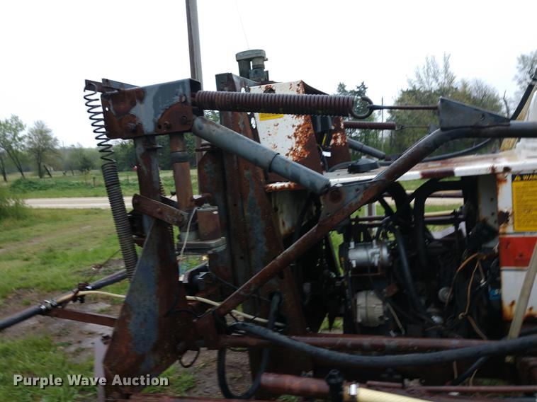 image for item DD7004 SpraCoupe Melroe sprayer