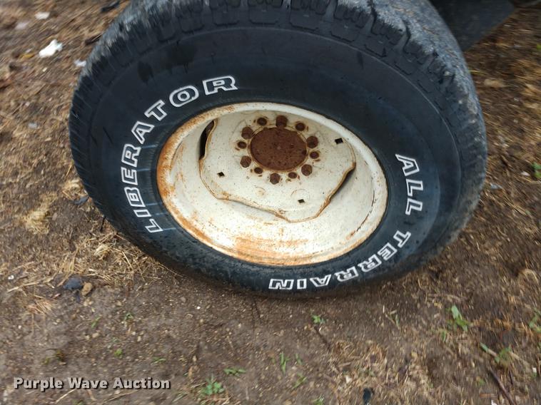 image for item DD7004 SpraCoupe Melroe sprayer