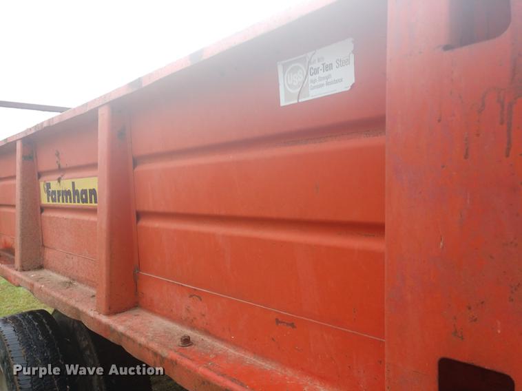 image for item DD7008 1952 International 190 manure spreader truck