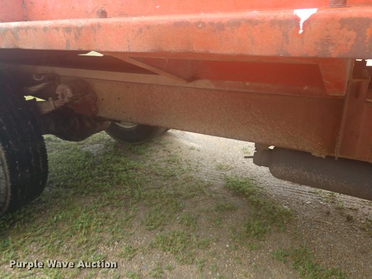 image for item DD7008 1952 International 190 manure spreader truck