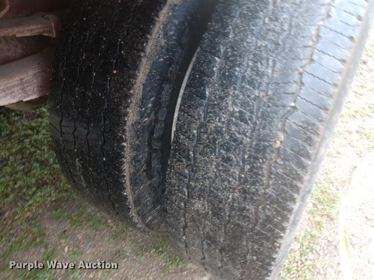 image for item DD7008 1952 International 190 manure spreader truck