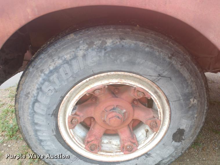 image for item DD7008 1952 International 190 manure spreader truck