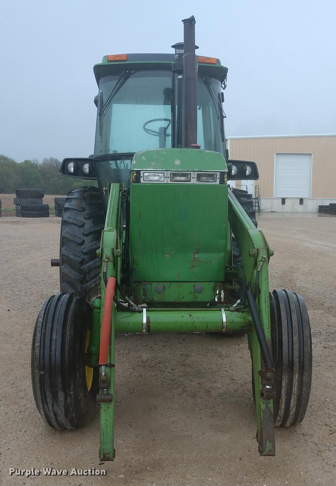 image for item DD7009 1990 John Deere 4055 tractor