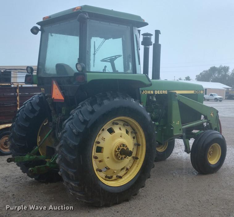 image for item DD7009 1990 John Deere 4055 tractor