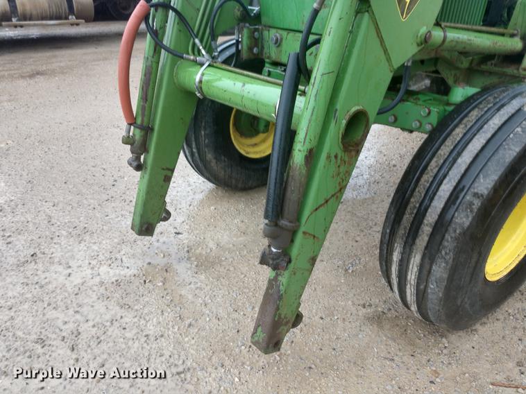 image for item DD7009 1990 John Deere 4055 tractor