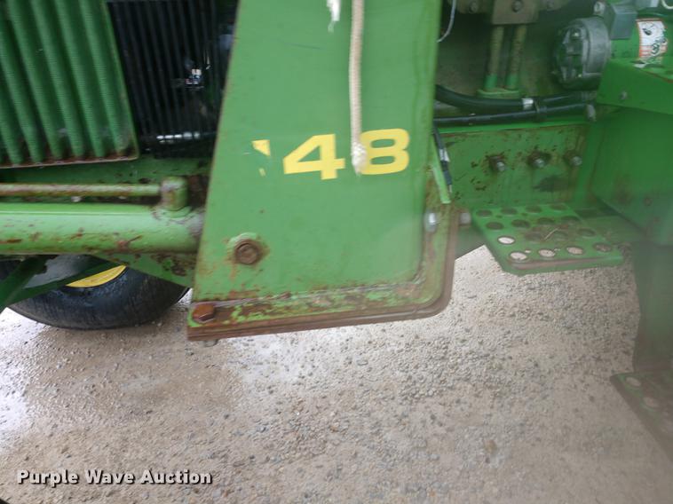 image for item DD7009 1990 John Deere 4055 tractor