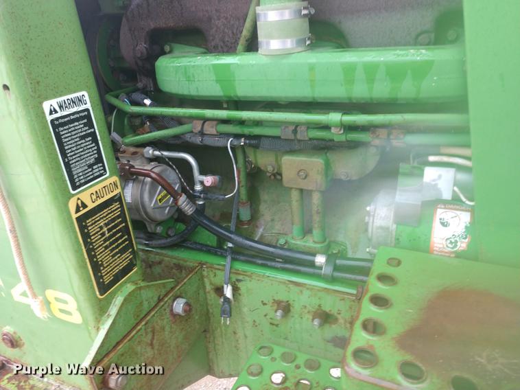 image for item DD7009 1990 John Deere 4055 tractor