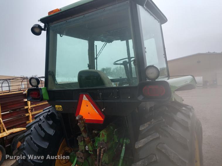 image for item DD7009 1990 John Deere 4055 tractor