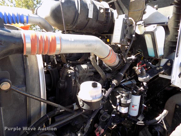 image for item DE1147 2014 Kenworth T440 vertical feed mixer truck