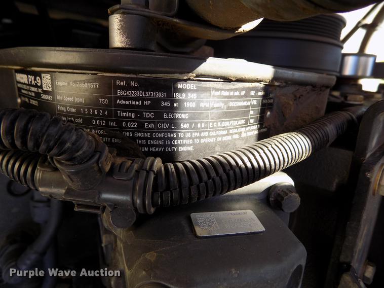 image for item DE1147 2014 Kenworth T440 vertical feed mixer truck