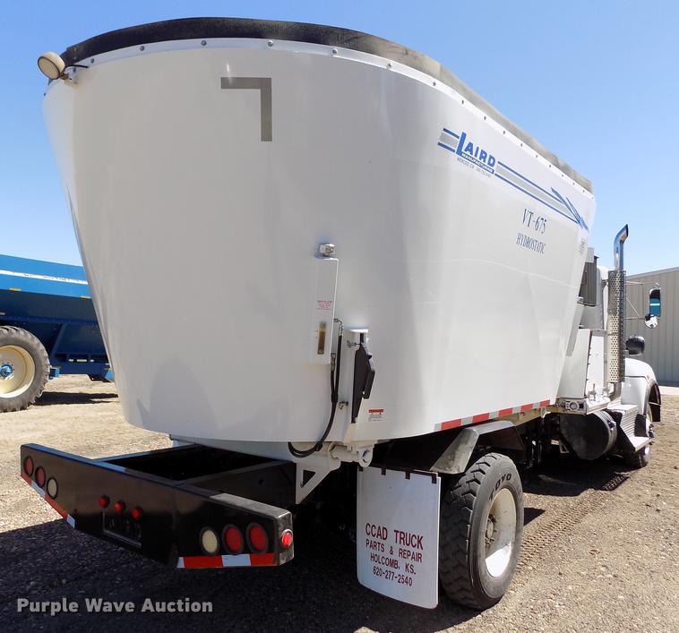 image for item DE1147 2014 Kenworth T440 vertical feed mixer truck