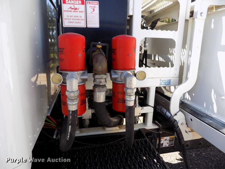 image for item DE1147 2014 Kenworth T440 vertical feed mixer truck