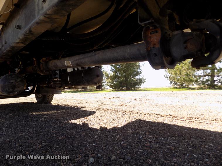 image for item DE1147 2014 Kenworth T440 vertical feed mixer truck