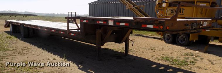 image for item DE1170 2006 Neville drop deck equipment trailer