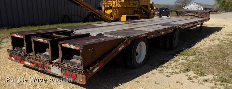 image for item DE1170 2006 Neville drop deck equipment trailer