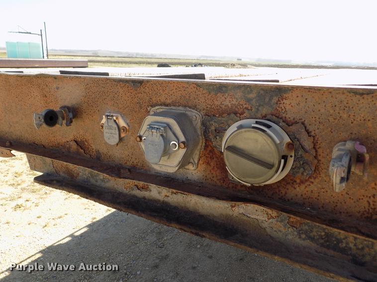 image for item DE1170 2006 Neville drop deck equipment trailer