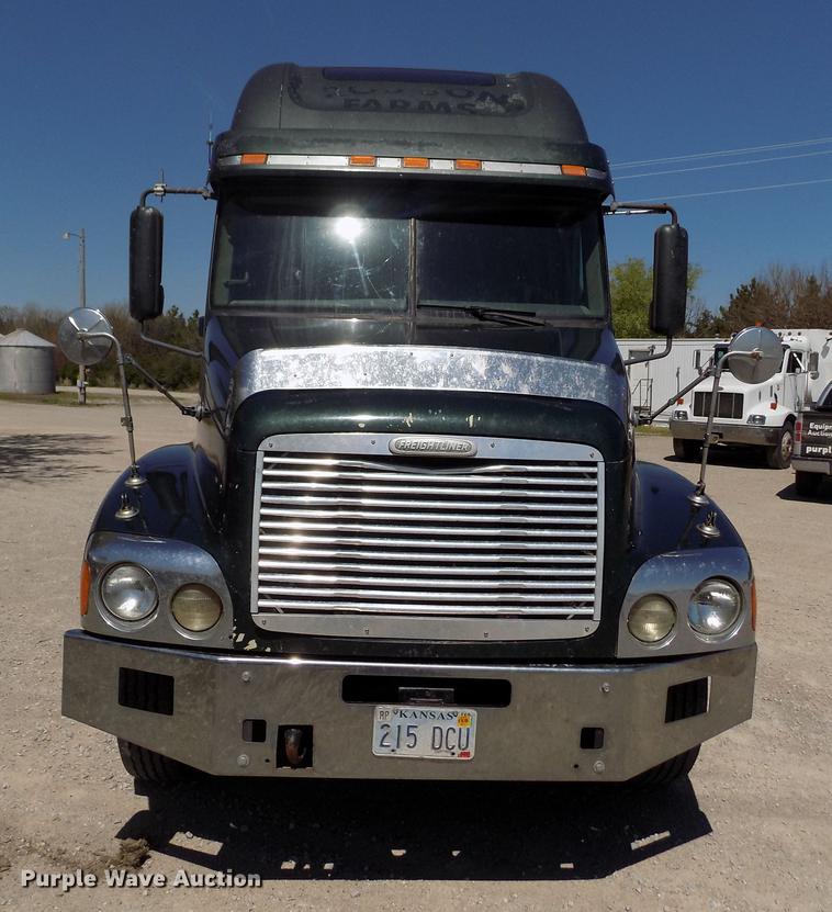 image for item DE1178 1999 Freightliner Century Class semi truck
