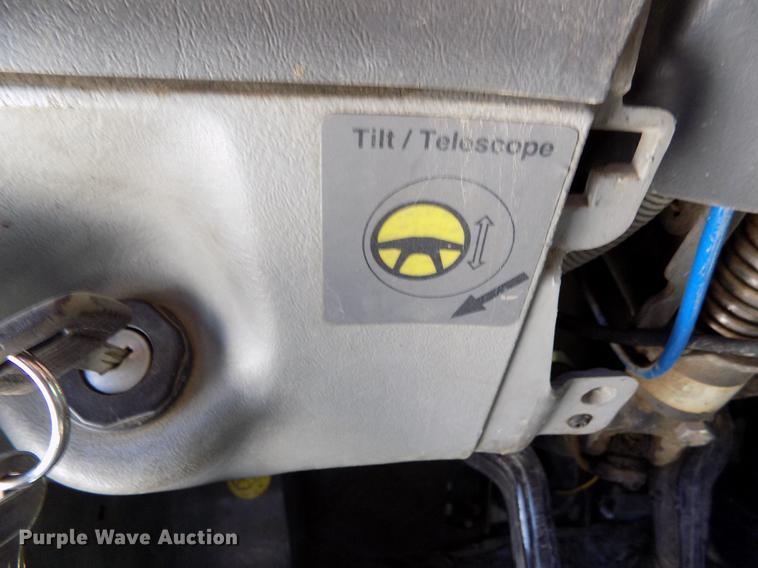 image for item DE1178 1999 Freightliner Century Class semi truck