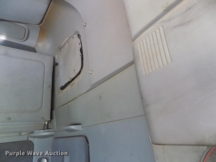 image for item DE1178 1999 Freightliner Century Class semi truck