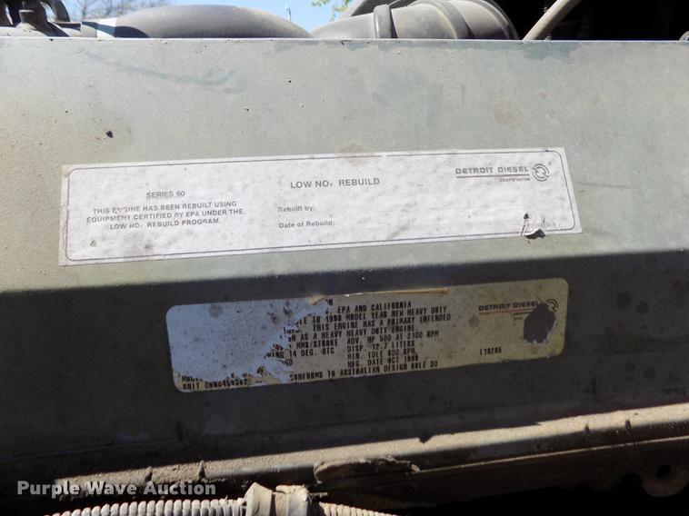 image for item DE1178 1999 Freightliner Century Class semi truck